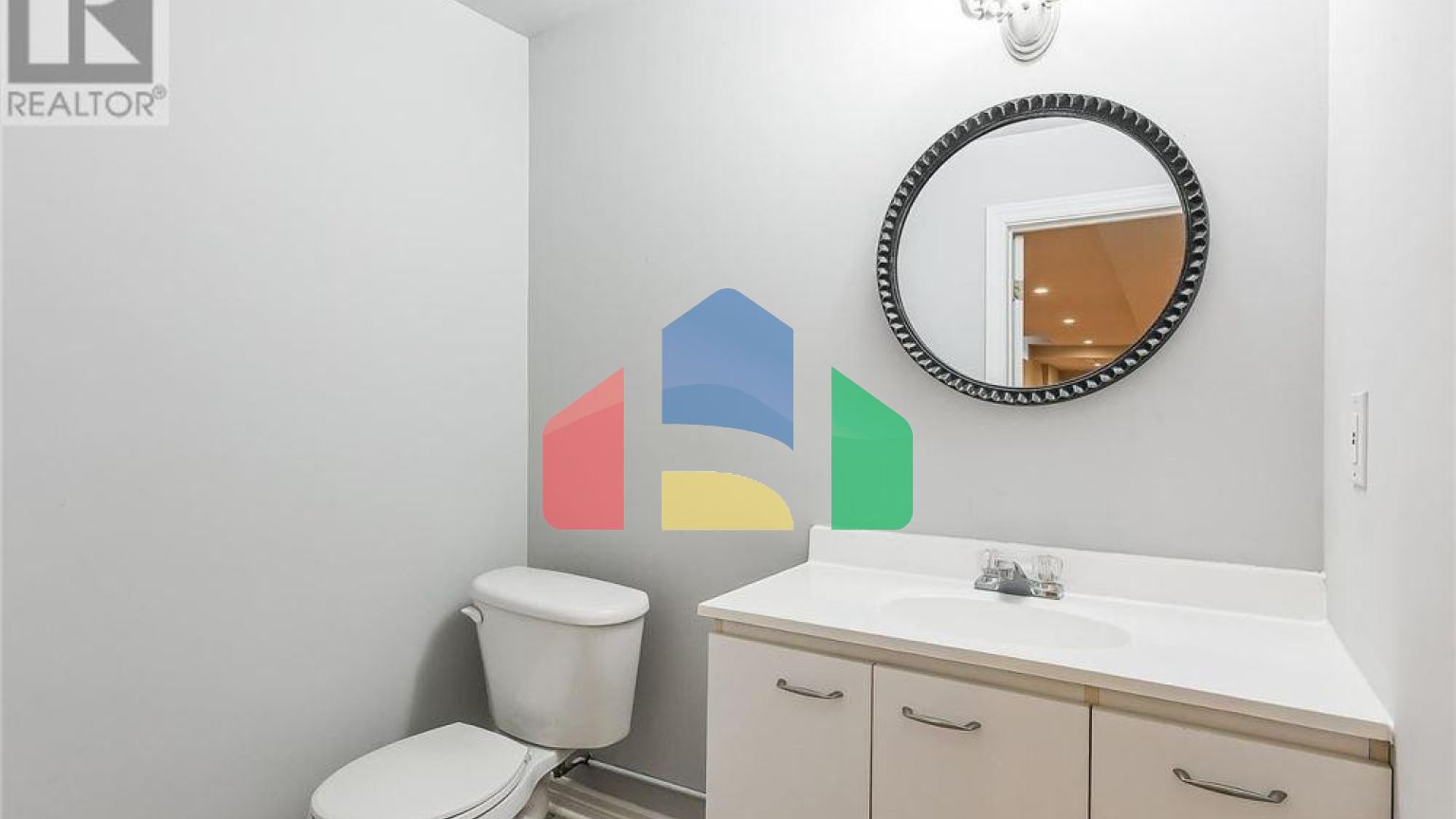 Residential - Single Family Home - Richmond Hill, Canada - Canada