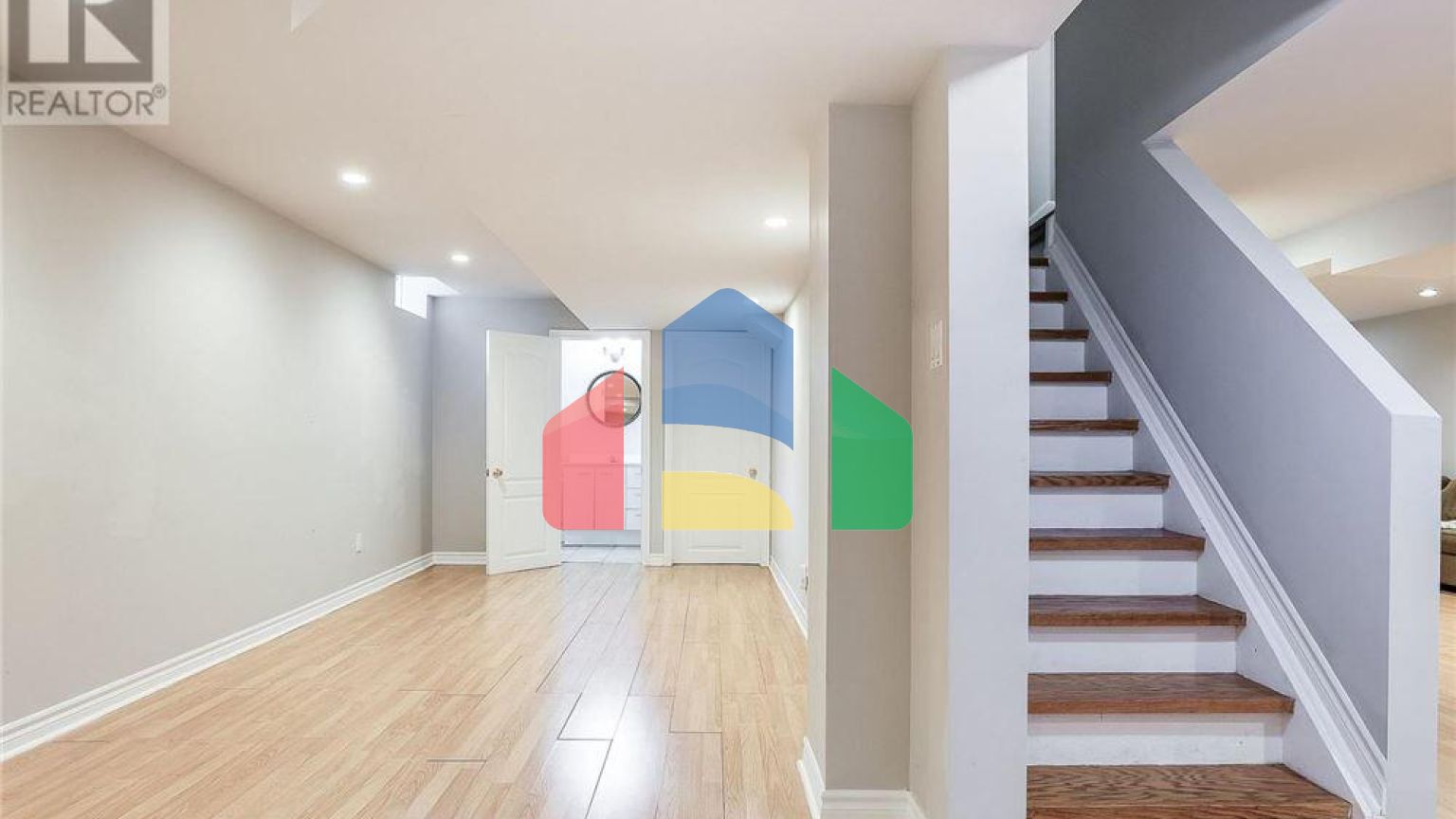 Residential - Single Family Home - Richmond Hill, Canada - Canada