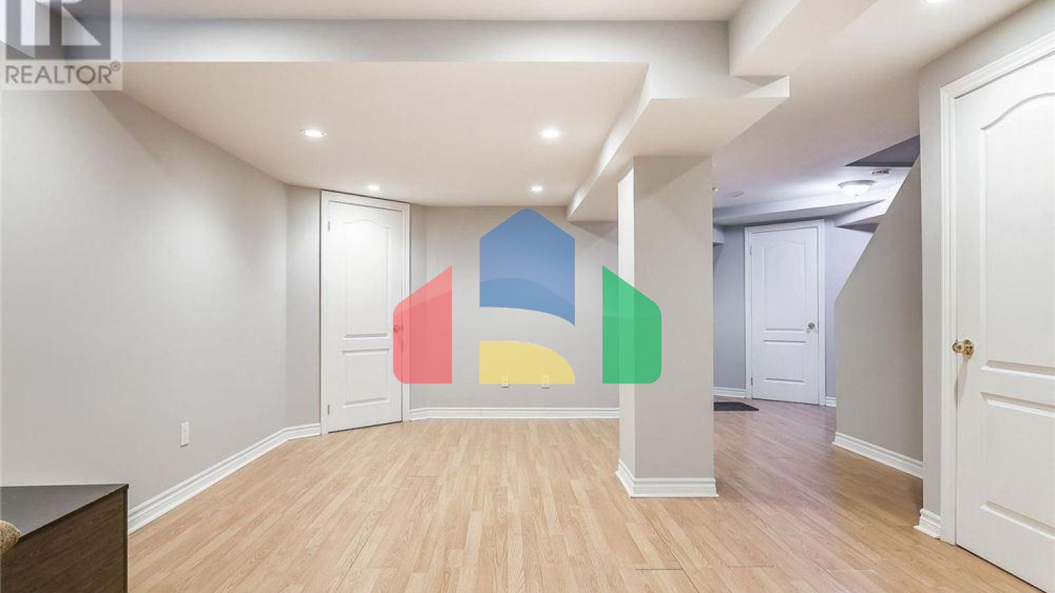 Residential - Single Family Home - Richmond Hill, Canada - Canada