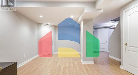 Residential - Single Family Home - Richmond Hill, Canada - Canada