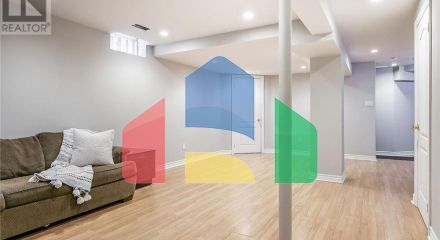 Residential - Single Family Home - Richmond Hill, Canada - Canada