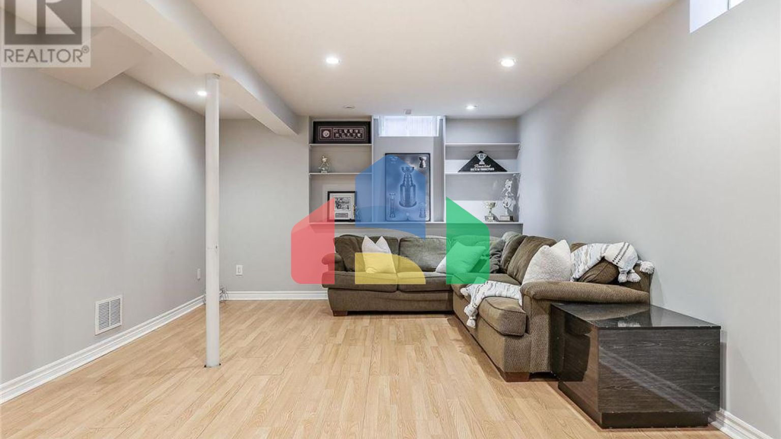 Residential - Single Family Home - Richmond Hill, Canada - Canada