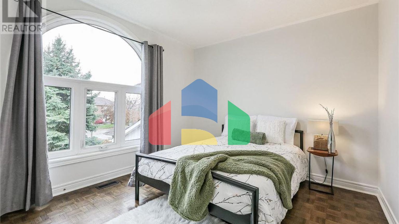 Residential - Single Family Home - Richmond Hill, Canada - Canada