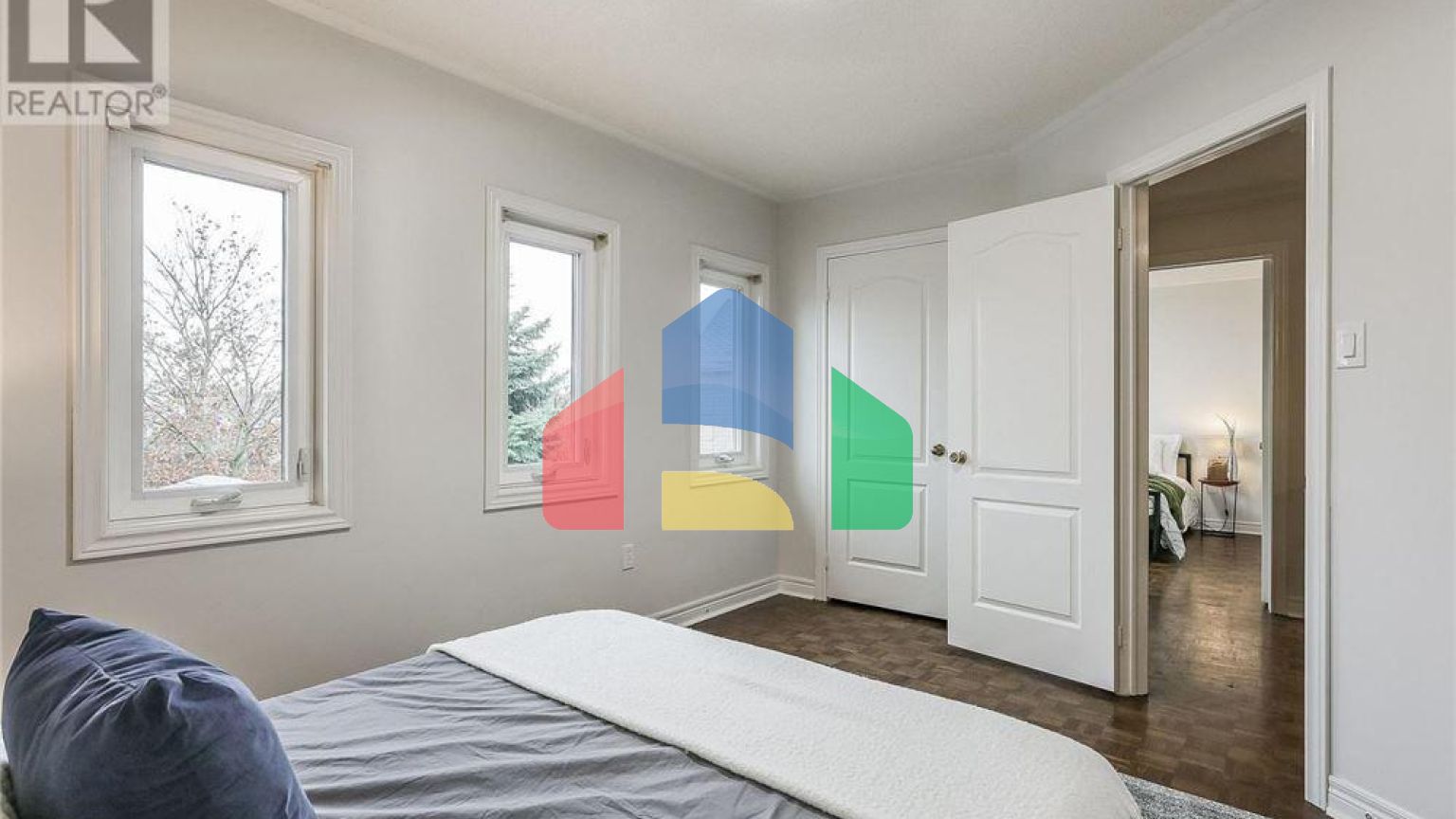 Residential - Single Family Home - Richmond Hill, Canada - Canada