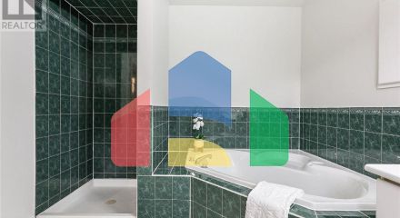 Residential - Single Family Home - Richmond Hill, Canada - Canada