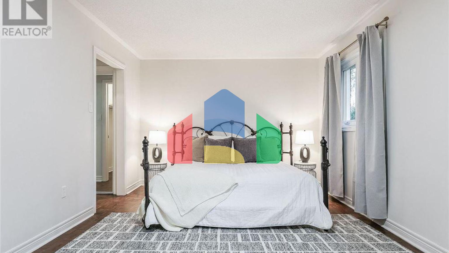 Residential - Single Family Home - Richmond Hill, Canada - Canada