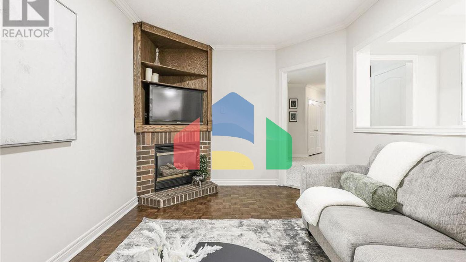 Residential - Single Family Home - Richmond Hill, Canada - Canada