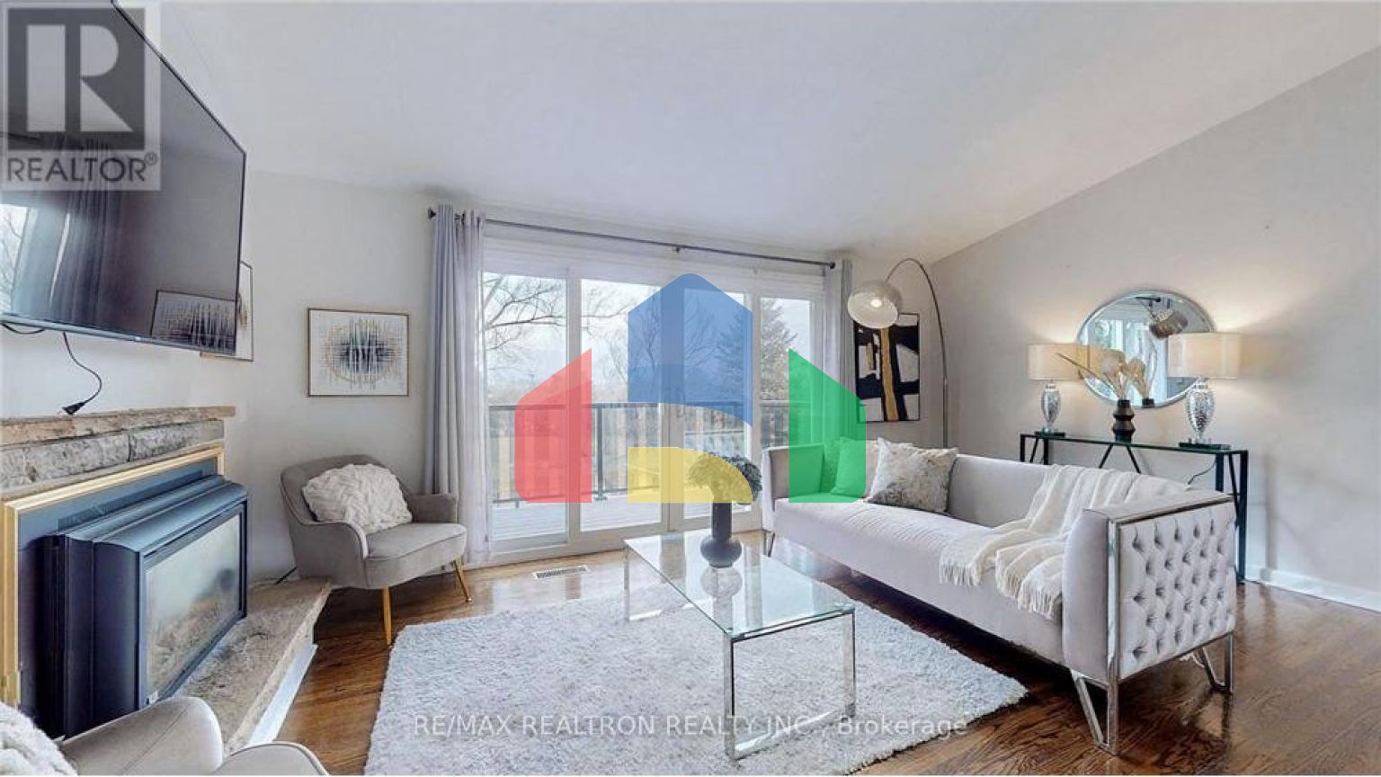 Residential - Single Family Home - Richmond Hill, Canada - Canada