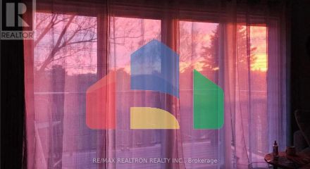 Residential - Single Family Home - Richmond Hill, Canada - Canada