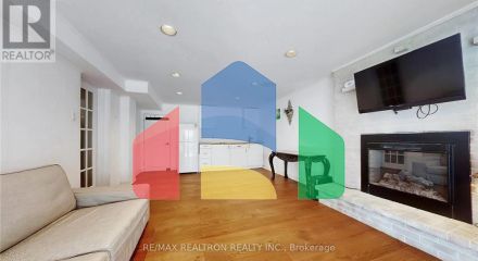 Residential - Single Family Home - Richmond Hill, Canada - Canada