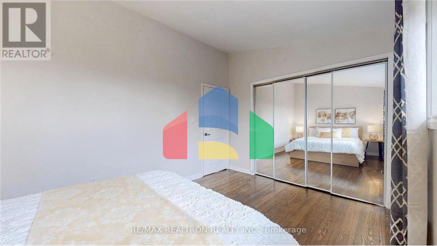 Residential - Single Family Home - Richmond Hill, Canada - Canada