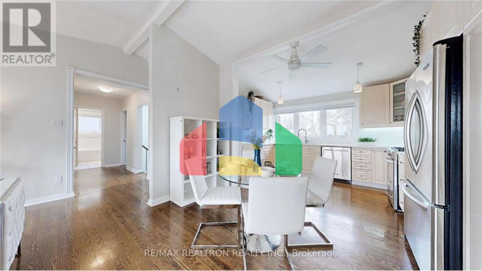 Residential - Single Family Home - Richmond Hill, Canada - Canada