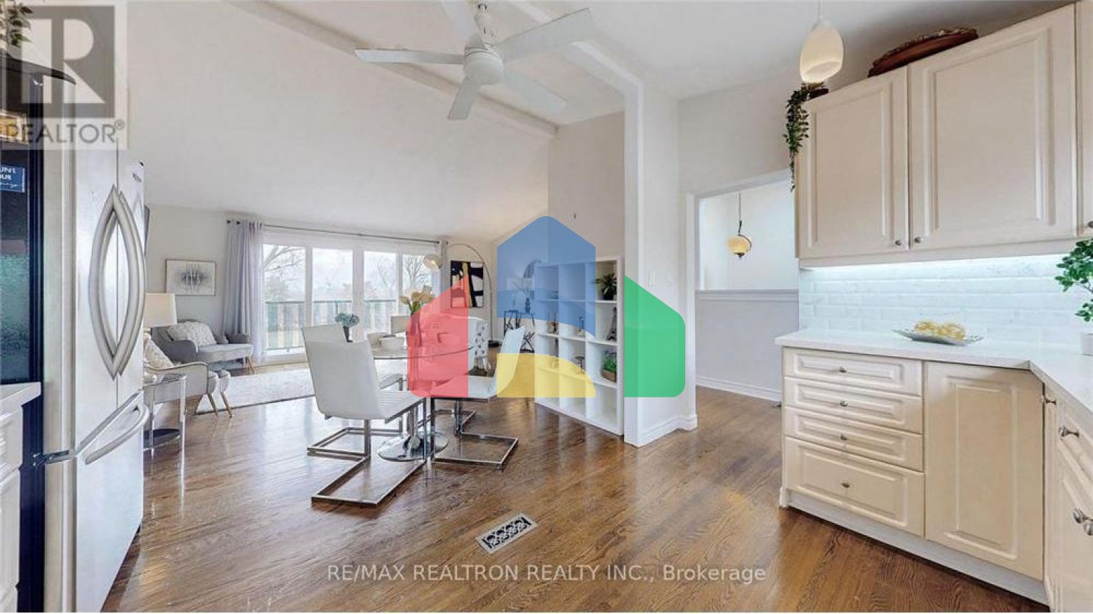 Residential - Single Family Home - Richmond Hill, Canada - Canada