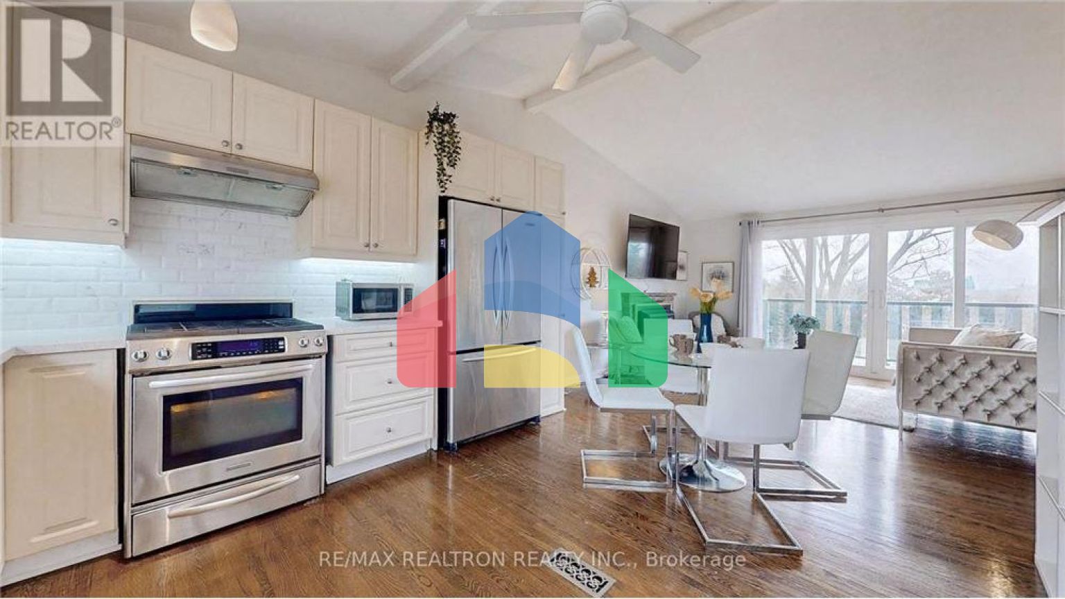 Residential - Single Family Home - Richmond Hill, Canada - Canada