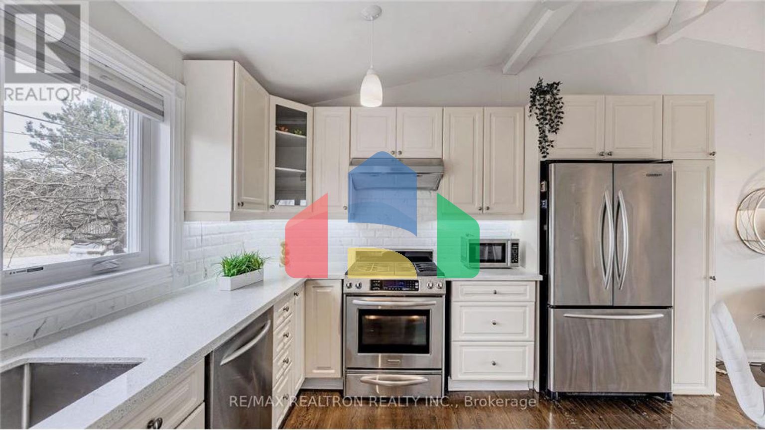 Residential - Single Family Home - Richmond Hill, Canada - Canada