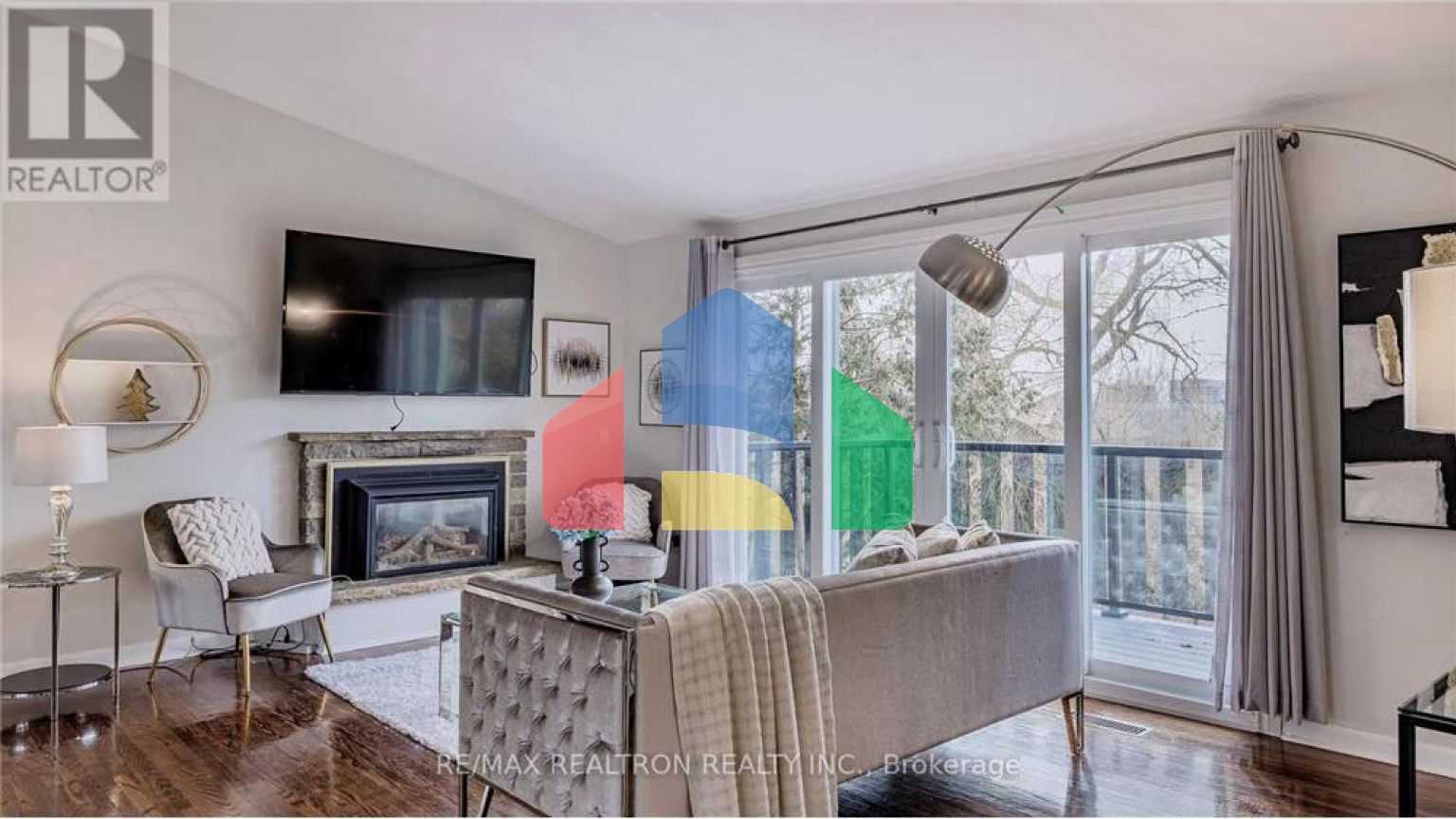 Residential - Single Family Home - Richmond Hill, Canada - Canada