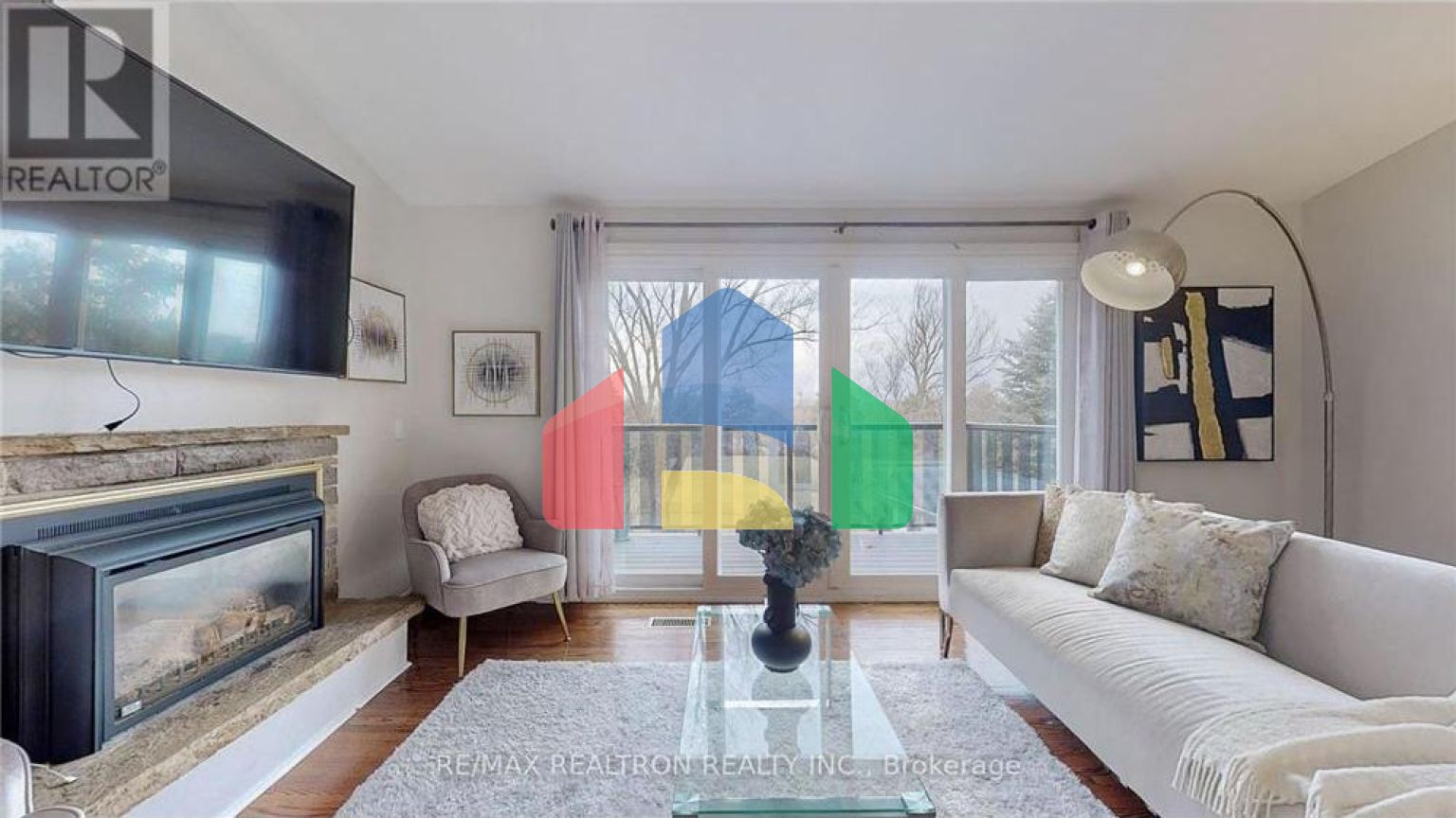 Residential - Single Family Home - Richmond Hill, Canada - Canada