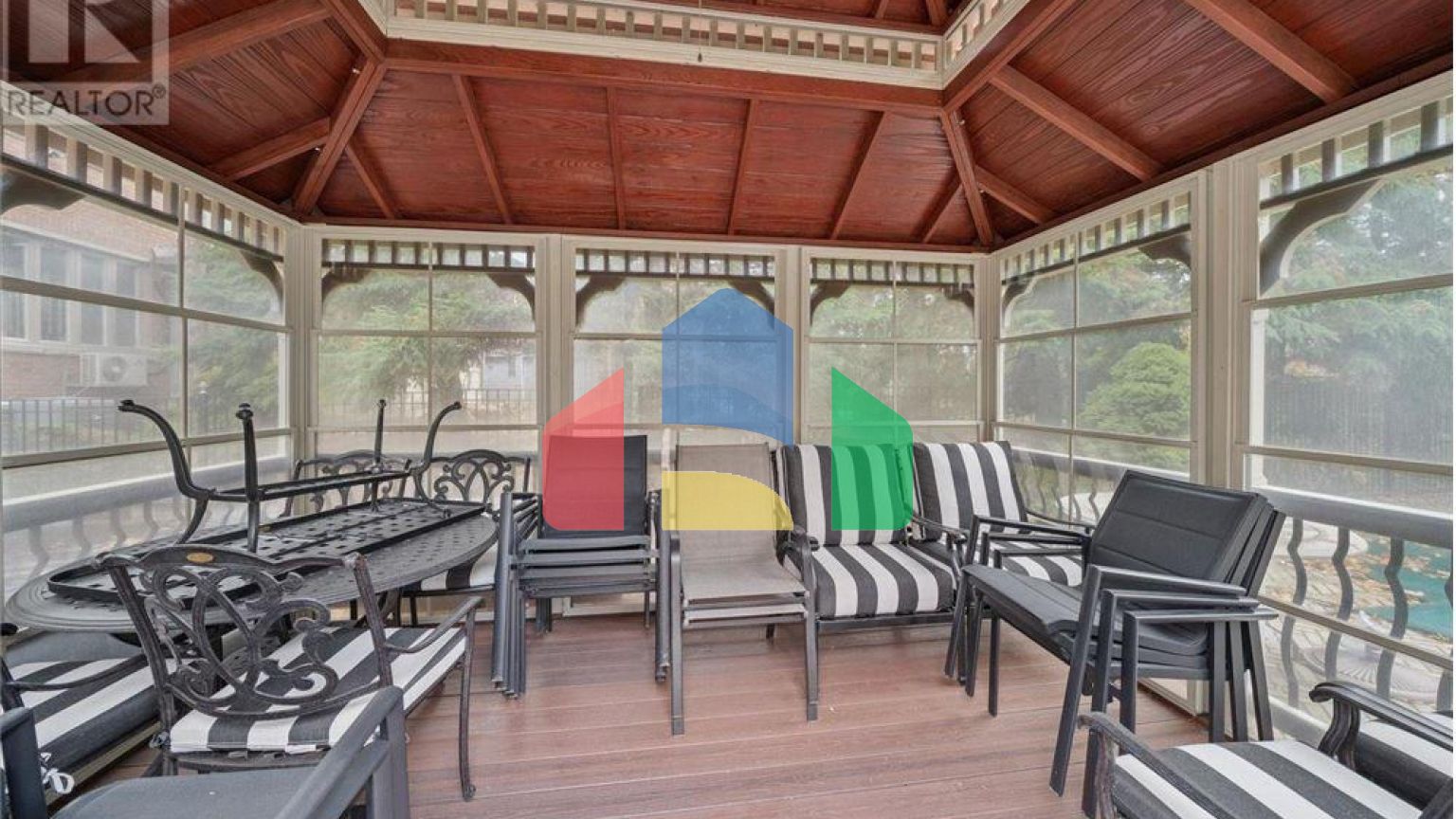 Residential - Single Family Home - Richmond Hill, Canada - Canada