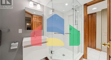 Residential - Single Family Home - Richmond Hill, Canada - Canada