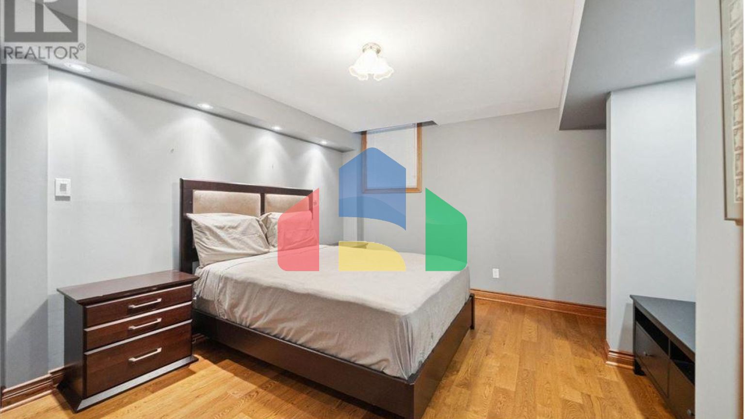 Residential - Single Family Home - Richmond Hill, Canada - Canada