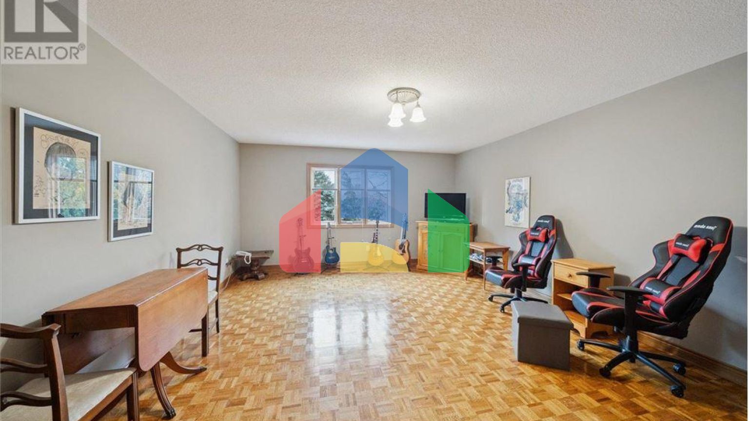 Residential - Single Family Home - Richmond Hill, Canada - Canada