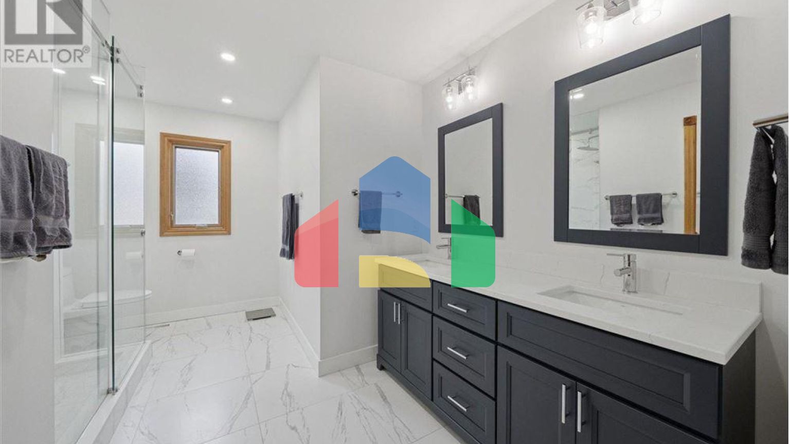 Residential - Single Family Home - Richmond Hill, Canada - Canada