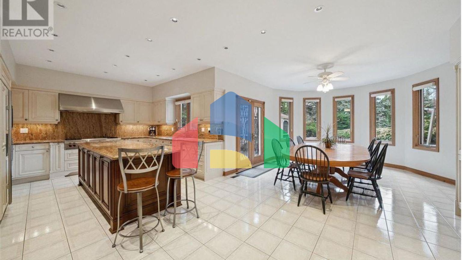 Residential - Single Family Home - Richmond Hill, Canada - Canada