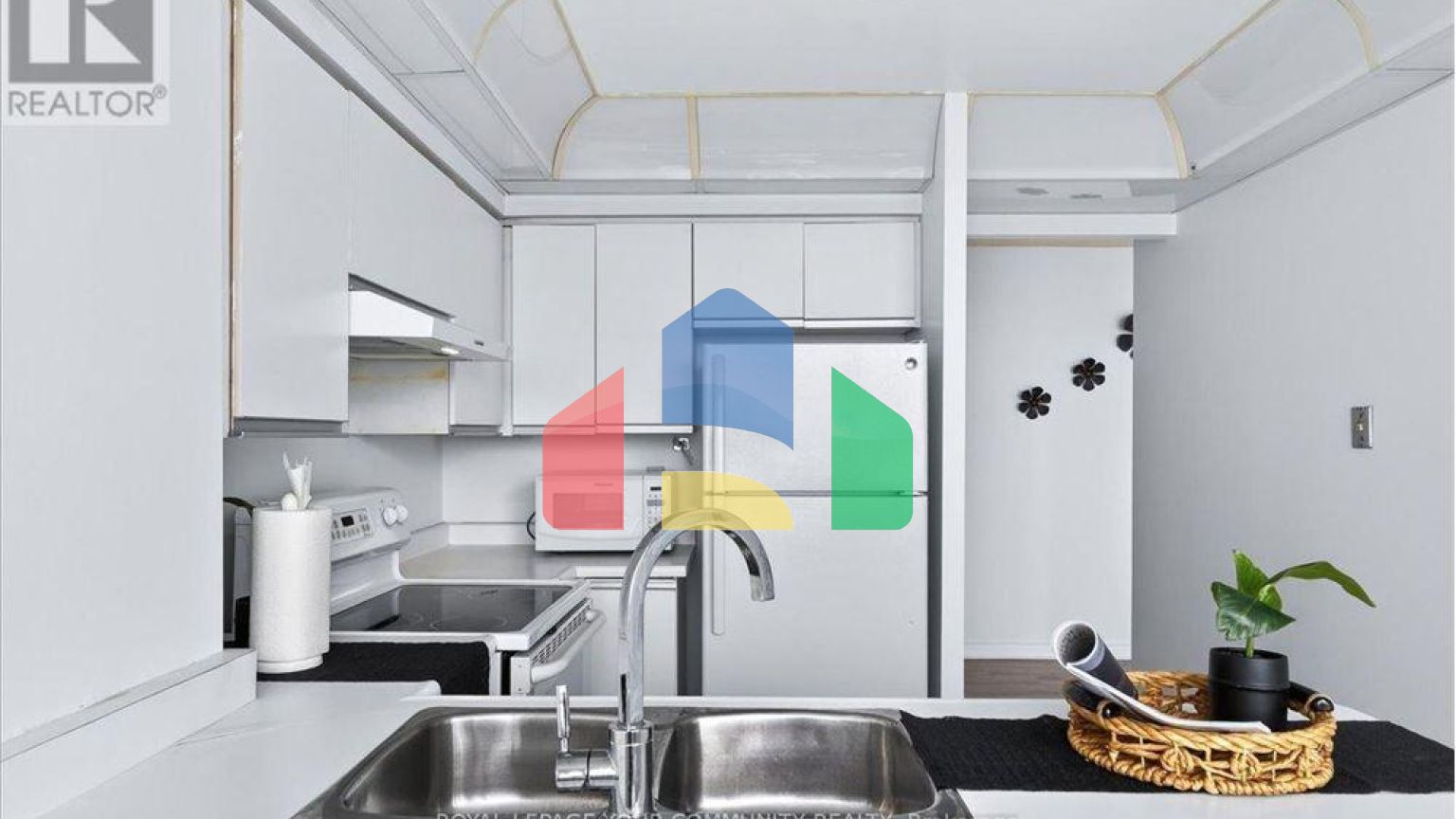 Residential - Condo/Apartment - Richmond Hill, Canada - Canada