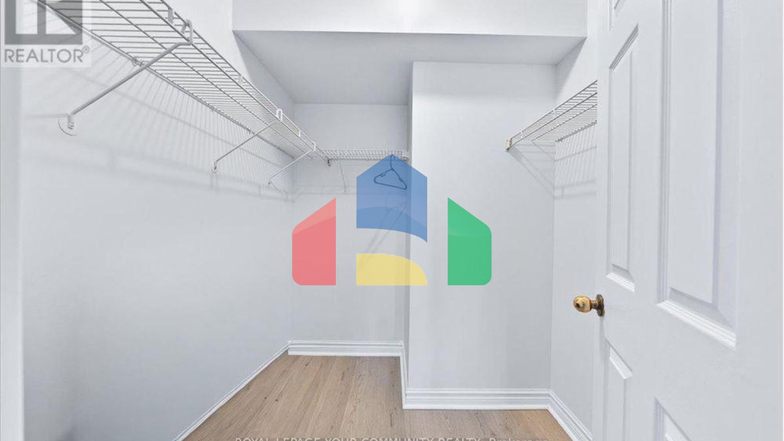 Residential - Condo/Apartment - Richmond Hill, Canada - Canada