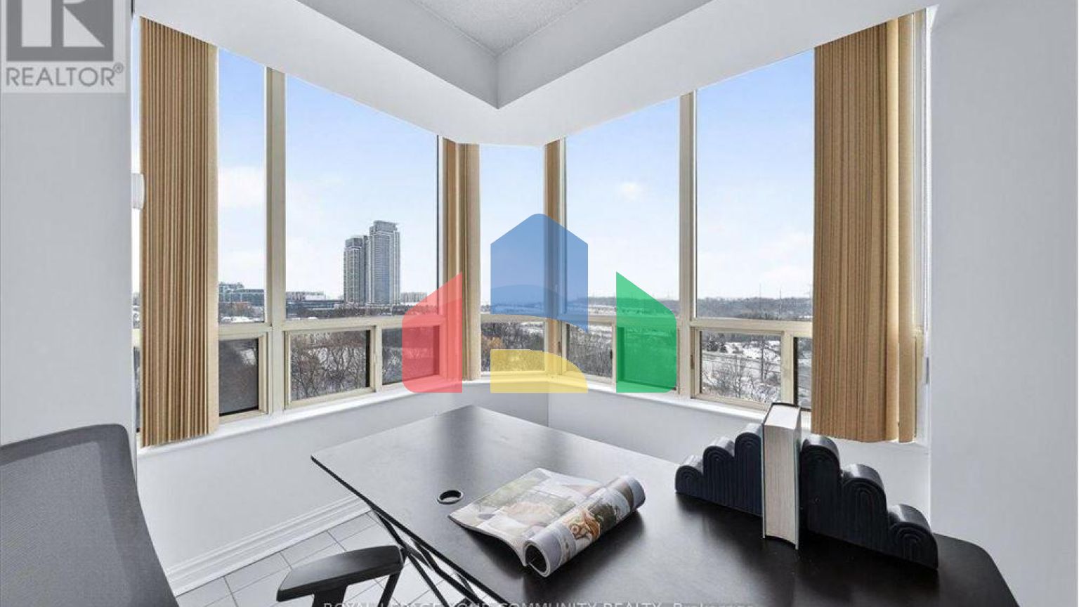 Residential - Condo/Apartment - Richmond Hill, Canada - Canada