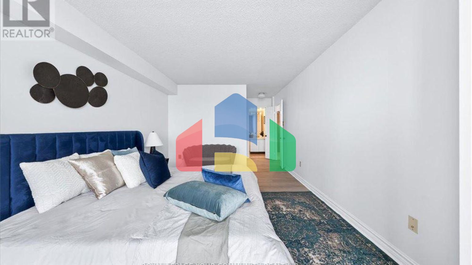 Residential - Condo/Apartment - Richmond Hill, Canada - Canada