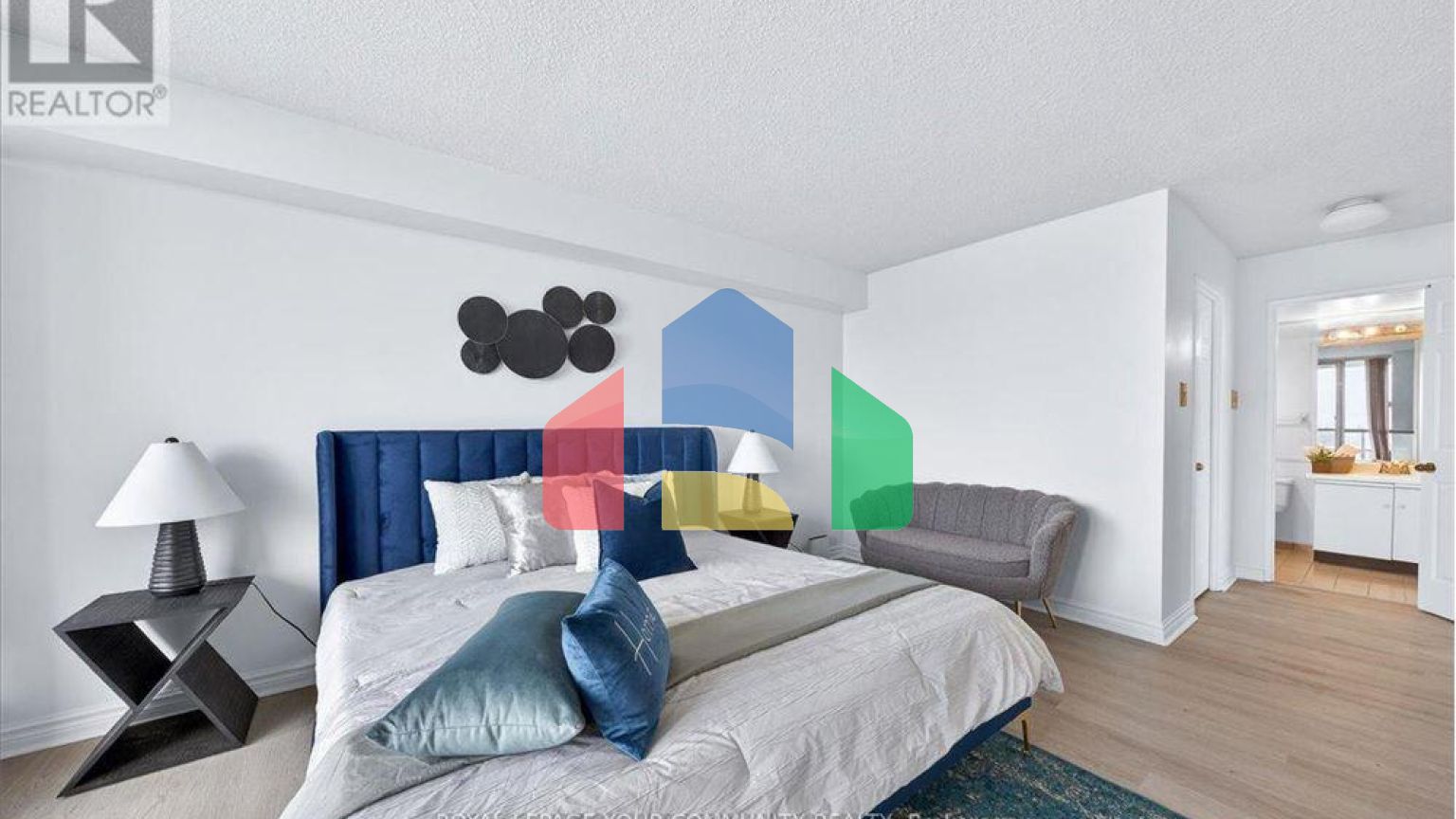 Residential - Condo/Apartment - Richmond Hill, Canada - Canada