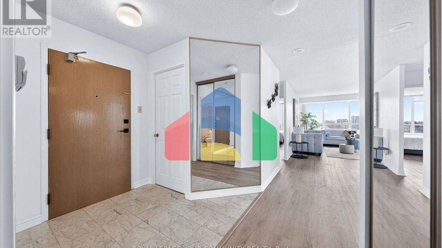 Residential - Condo/Apartment - Richmond Hill, Canada - Canada