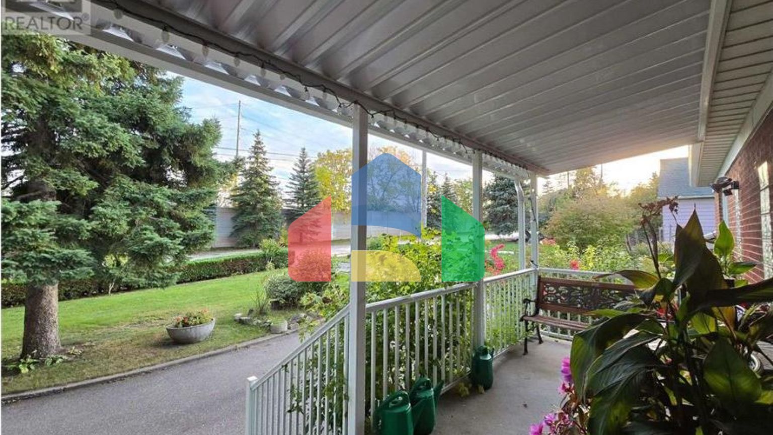 Residential - Single Family Home - Richmond Hill, Canada - Canada