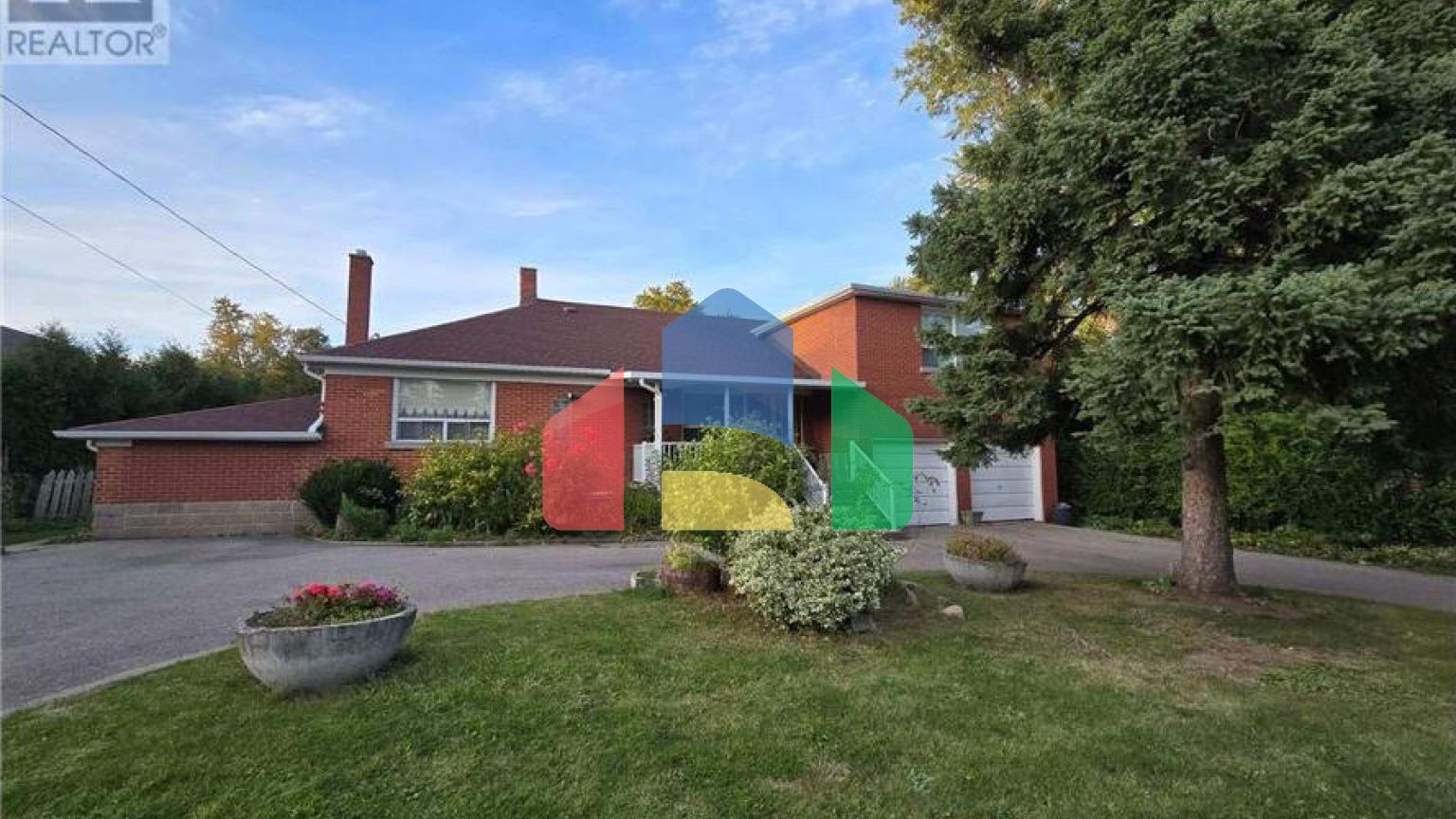 Residential - Single Family Home - Richmond Hill, Canada - Canada