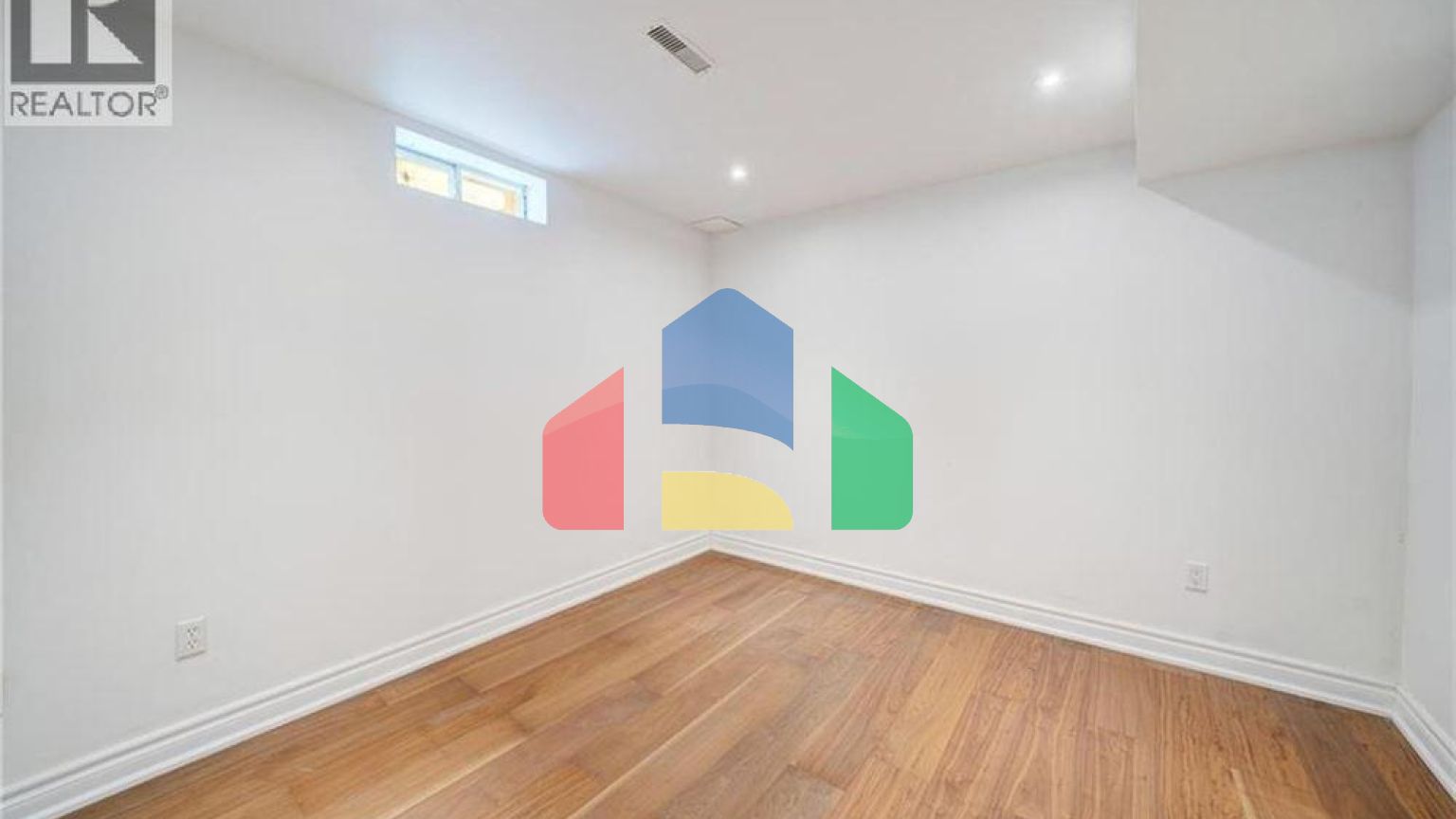 Residential - Single Family Home - Richmond Hill, Canada - Canada