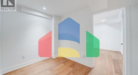 Residential - Single Family Home - Richmond Hill, Canada - Canada