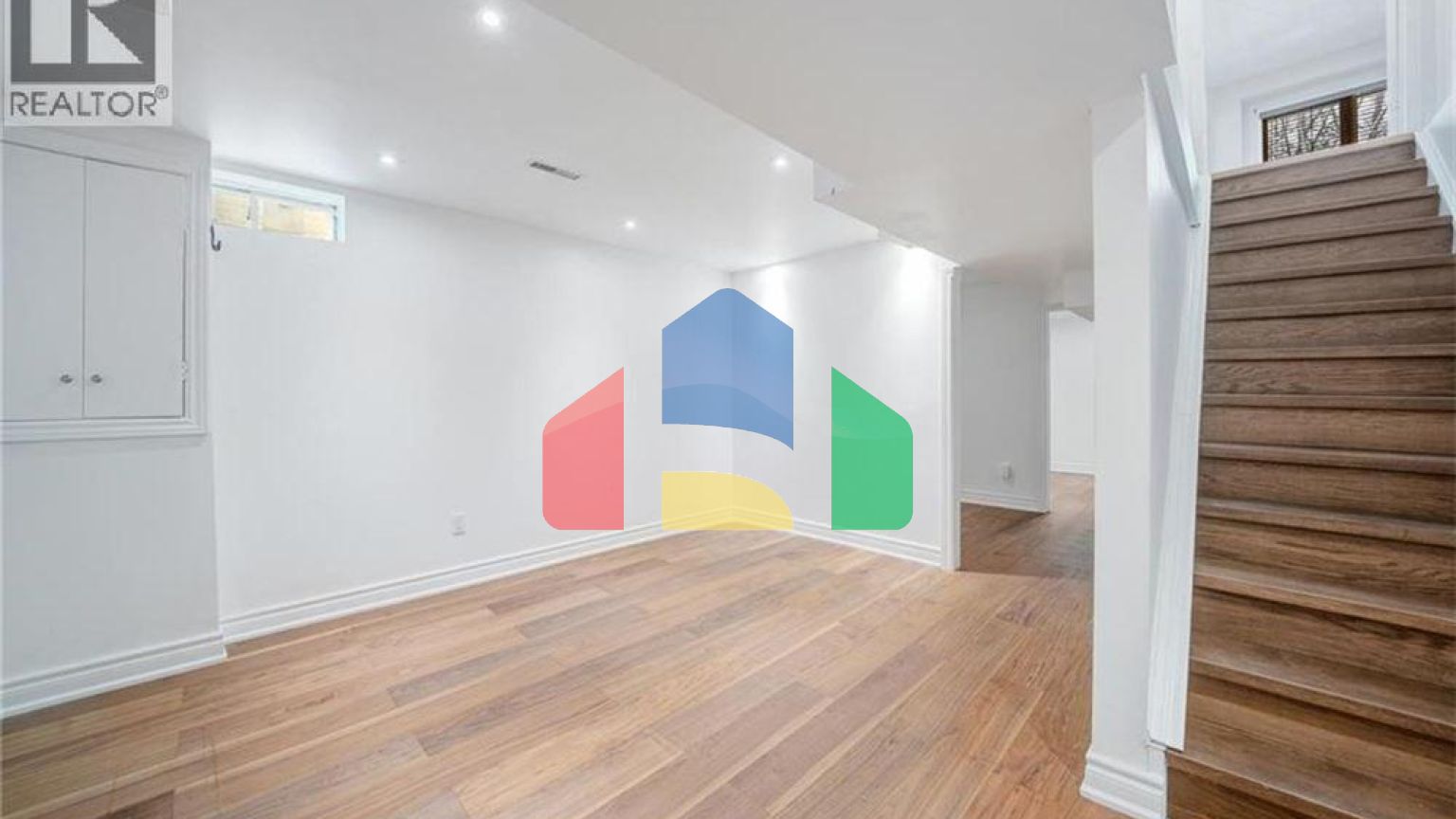 Residential - Single Family Home - Richmond Hill, Canada - Canada