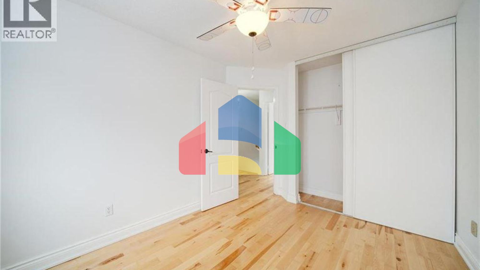 Residential - Single Family Home - Richmond Hill, Canada - Canada