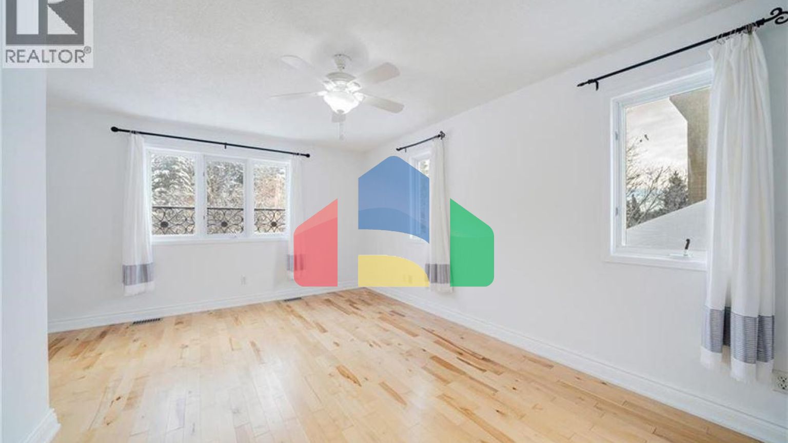 Residential - Single Family Home - Richmond Hill, Canada - Canada