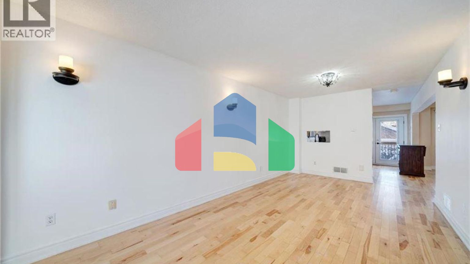 Residential - Single Family Home - Richmond Hill, Canada - Canada