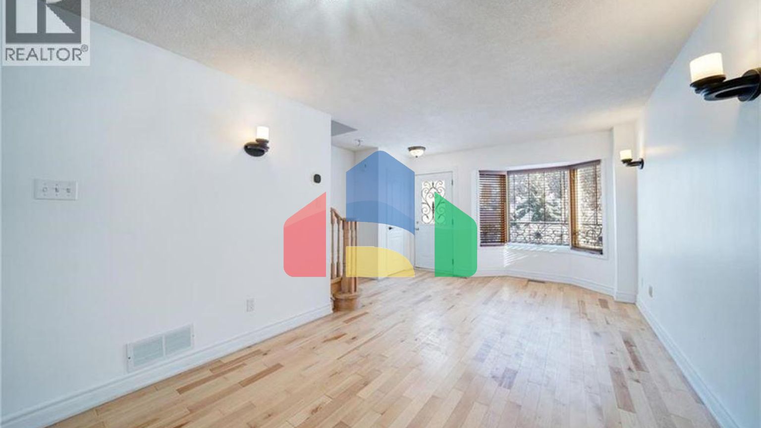 Residential - Single Family Home - Richmond Hill, Canada - Canada