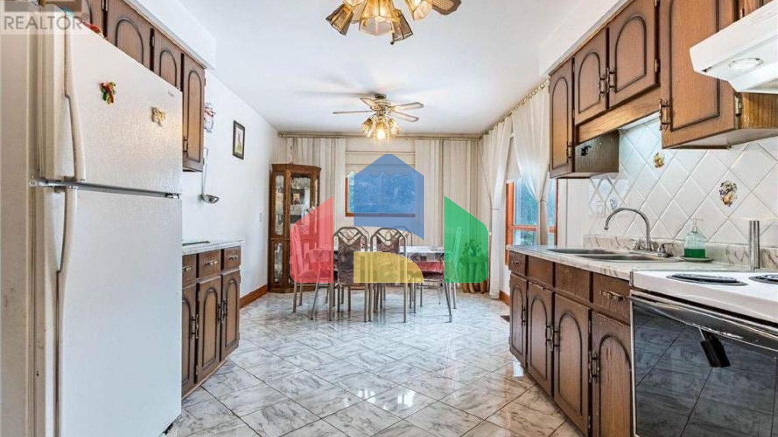 Residential - Single Family Home - Richmond Hill, Canada - Canada