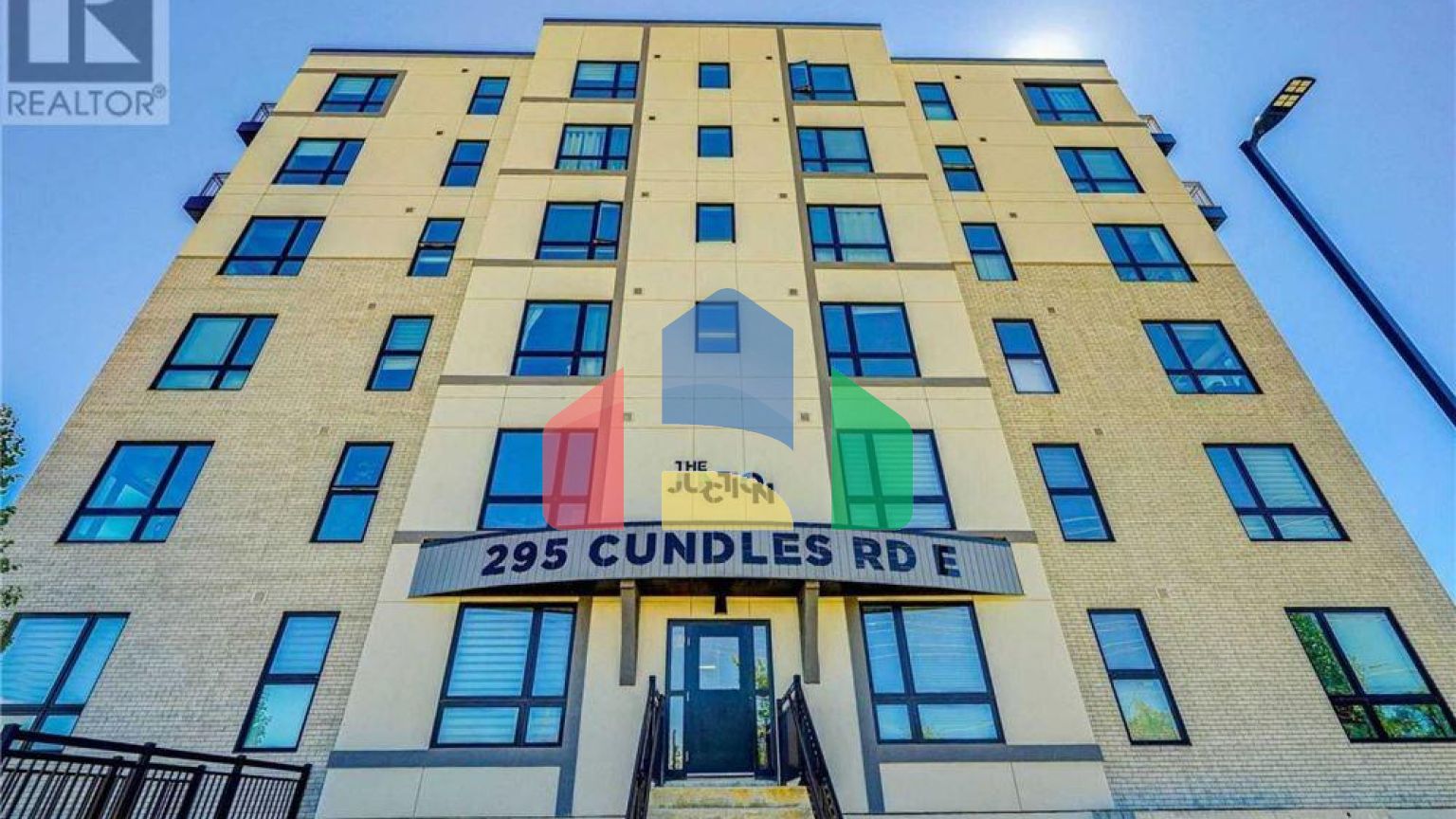 Residential - Condo/Apartment - Richmond Hill, Canada - Canada