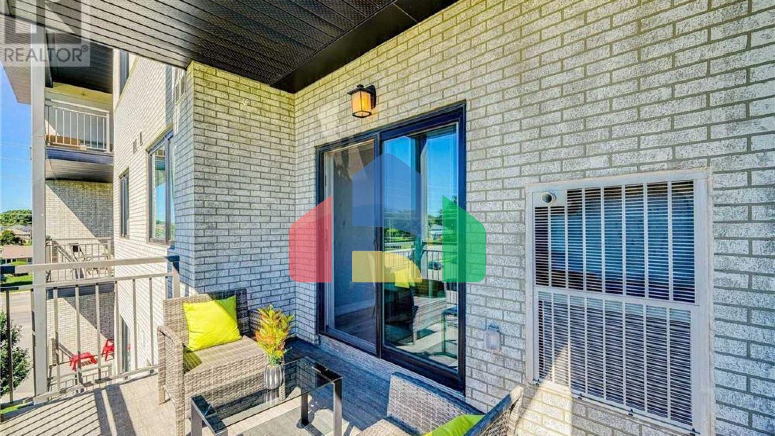 Residential - Condo/Apartment - Richmond Hill, Canada - Canada