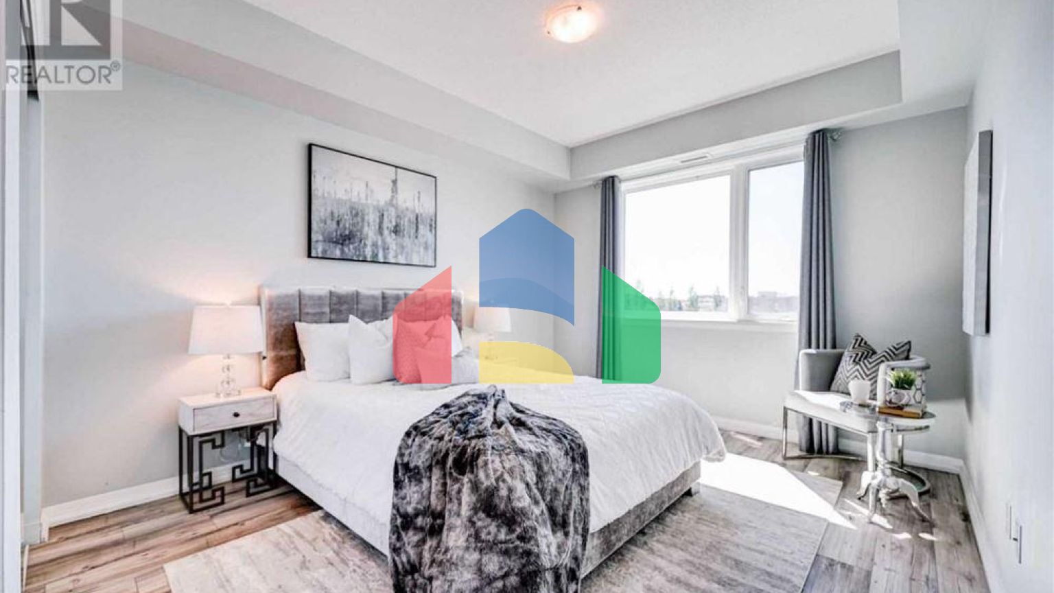 Residential - Condo/Apartment - Richmond Hill, Canada - Canada