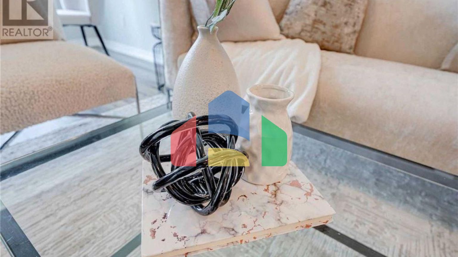 Residential - Condo/Apartment - Richmond Hill, Canada - Canada