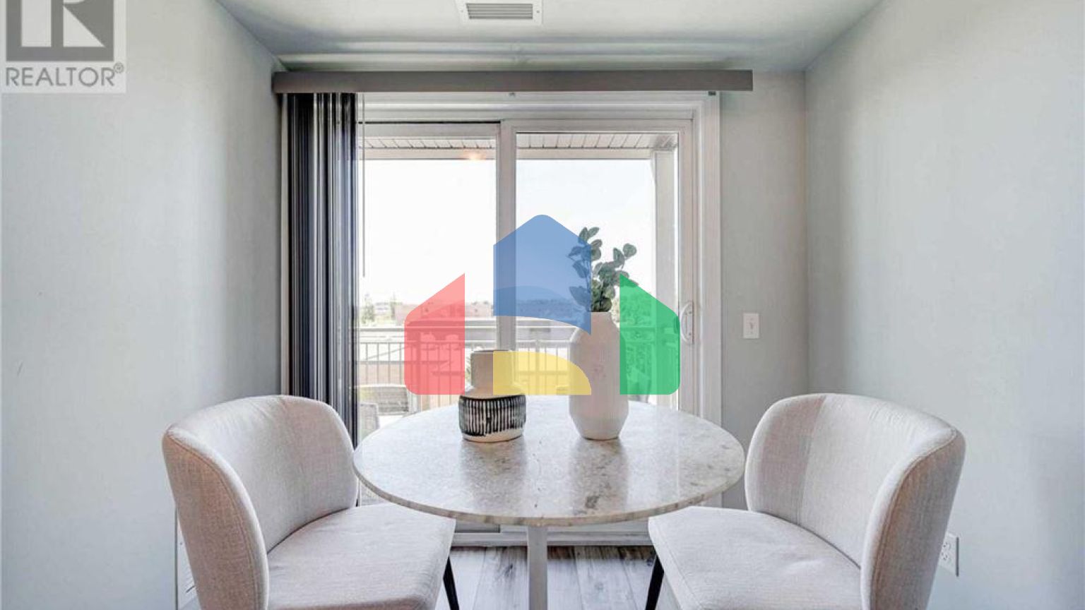 Residential - Condo/Apartment - Richmond Hill, Canada - Canada