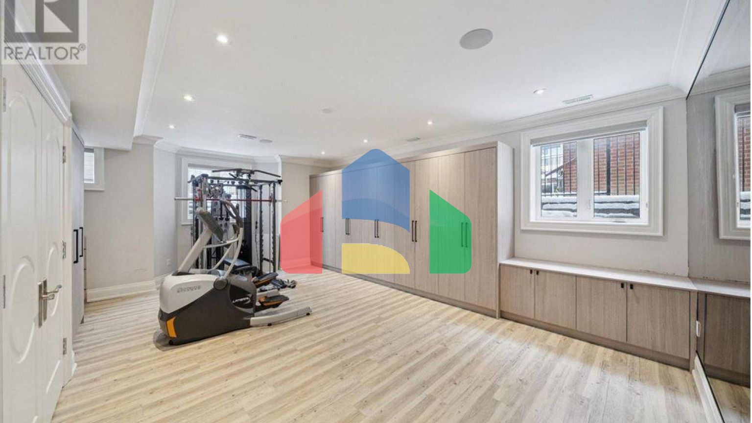 Residential - Single Family Home - Richmond Hill, Canada - Canada