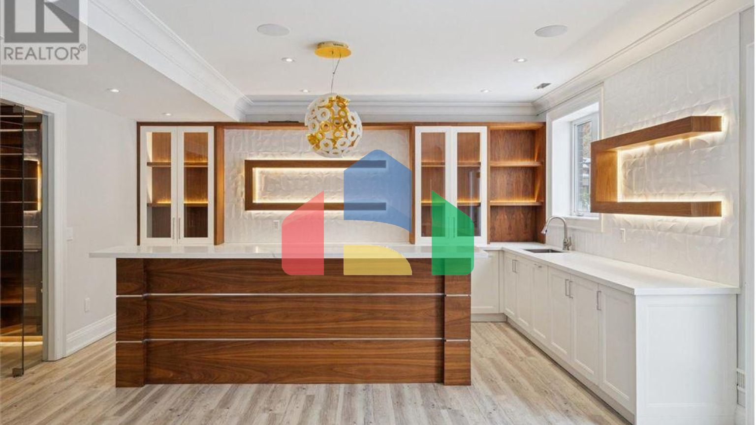 Residential - Single Family Home - Richmond Hill, Canada - Canada